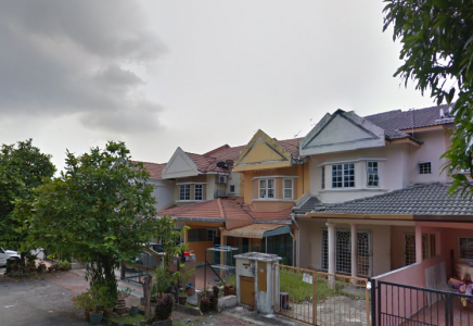 Double storey Jalan Ferum seksyen 7 Shah Alam for sale! Double storey Jalan Ferum seksyen 7 Shah Alam for sale!