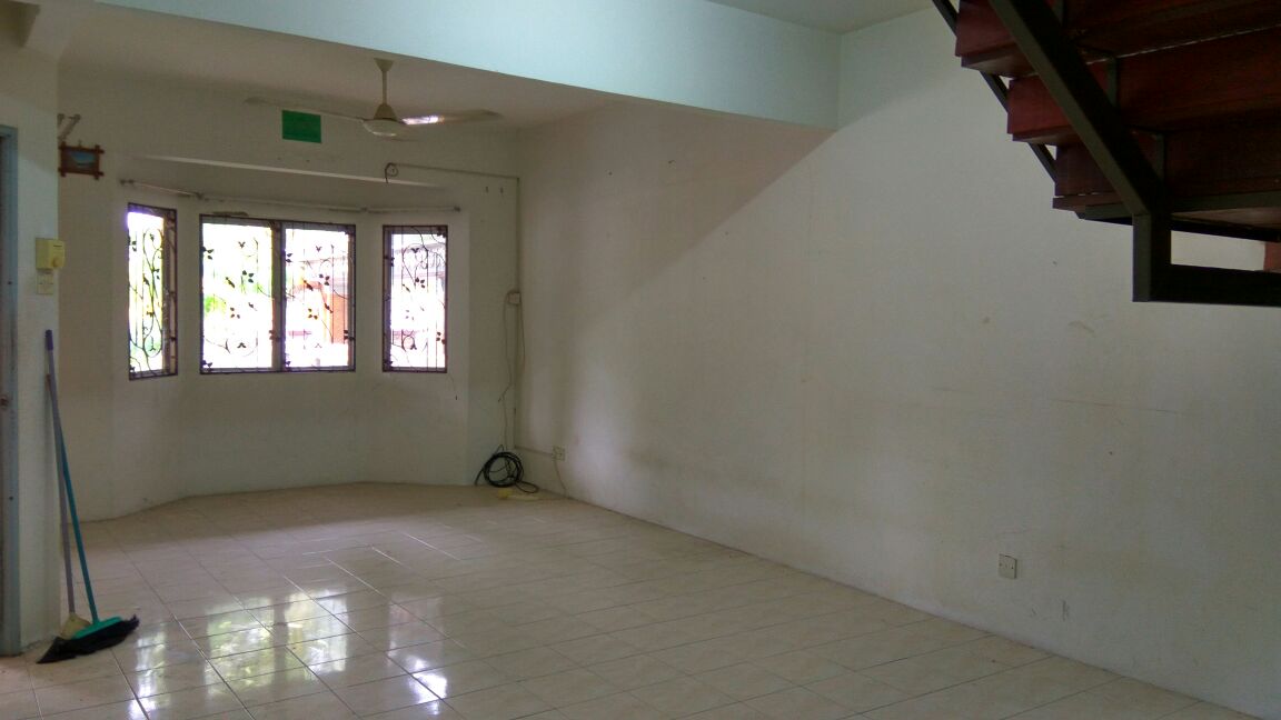 2STY TERRACE LEP4 TAMAN LESTARI PUTRA SERI KEMBANGAN 2STY TERRACE LEP4 TAMAN LESTARI PUTRA SERI KEMBANGAN