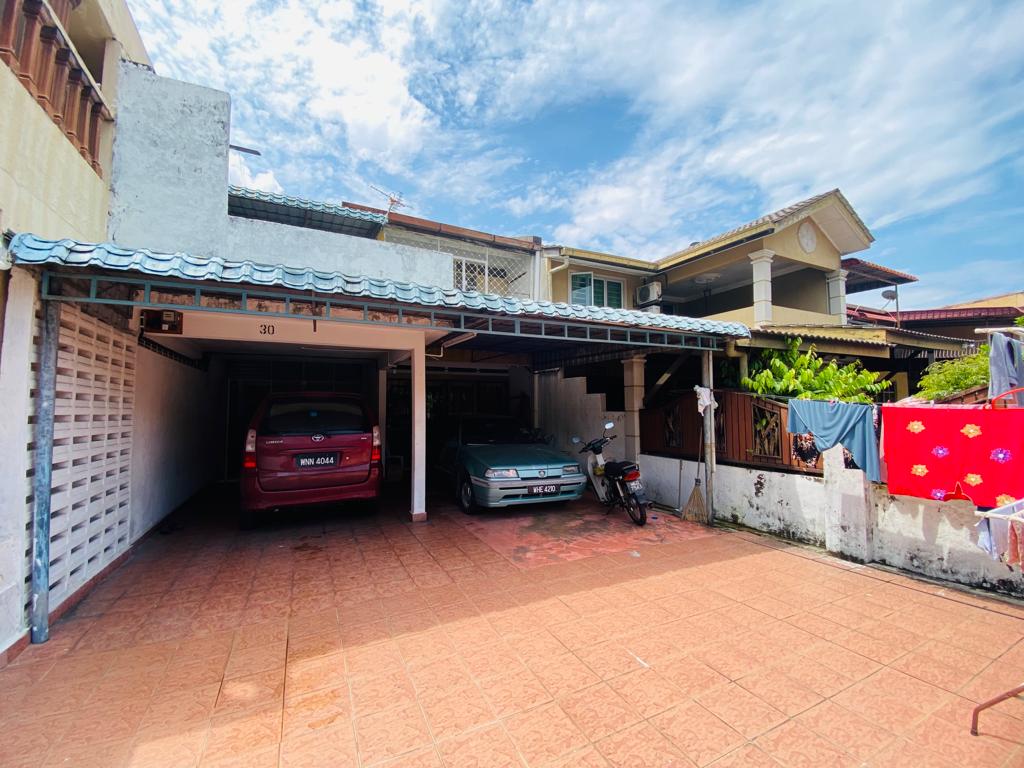 [NEAR LRT] DOUBLE STOREY HOUSE AT KERAMAT AU2A, KUALA LUMPUR